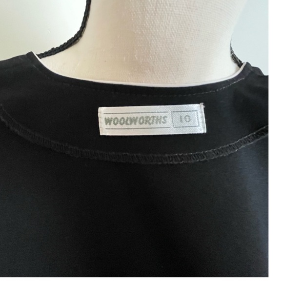 Vintage Woolworth’s wrap dress. Black with white outline. Very pretty. Size S. - Picture 5 of 5